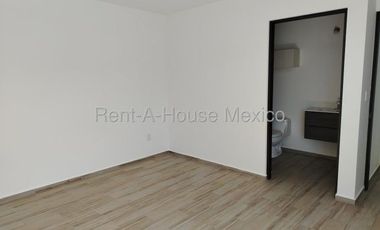Vendo departamento de 2 niveles en colinas del bosque en privada con amenidades 3 recamaras 3 baños
