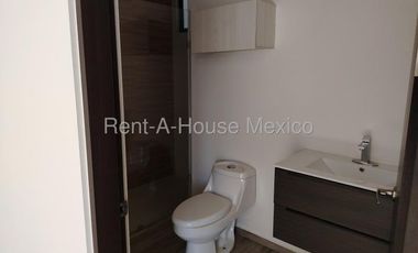Vendo departamento de 2 niveles en colinas del bosque en privada con amenidades 3 recamaras 3 baños