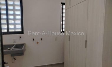 Vendo departamento de 2 niveles en colinas del bosque en privada con amenidades 3 recamaras 3 baños