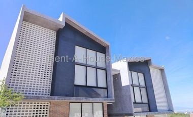 Vendo departamento de 2 niveles en colinas del bosque en privada con amenidades 3 recamaras 3 baños