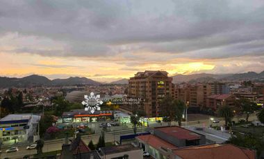 EN VENTA - ESPECTACULAR DEPARTAMENTO CON 4 DORMITORIOS + 4 PARQUEOS