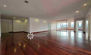 EN VENTA - ESPECTACULAR DEPARTAMENTO CON 4 DORMITORIOS + 4 PARQUEOS