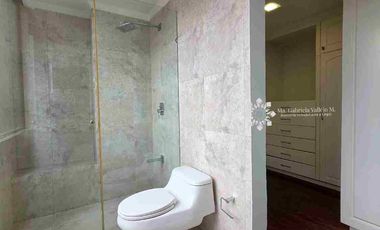 EN VENTA - ESPECTACULAR DEPARTAMENTO CON 4 DORMITORIOS + 4 PARQUEOS