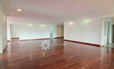 EN VENTA - ESPECTACULAR DEPARTAMENTO CON 4 DORMITORIOS + 4 PARQUEOS