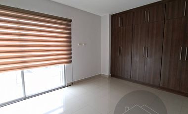 En Celessia Se Vende LInda Casa Semiamoblada con a/a; lámparas y cortinas de 3 dormitorios