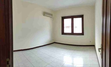 disewakan murah rumah siap huni Graha Famili