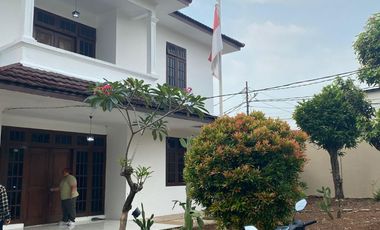 Disewakan rumah siap huni atau kantor  cipete jakarta selatan