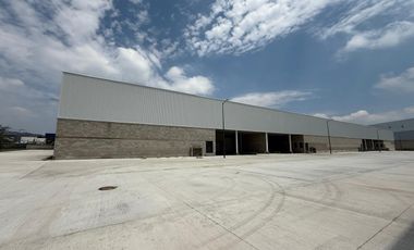 Nave Industrial cerca del Aeropuerto