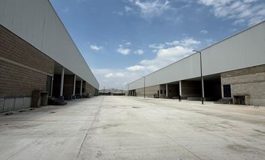 Nave Industrial cerca del Aeropuerto