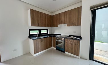 For Sale 2 Storey House & Lot 5BR in Sun Valley Estates Inarawan Antipolo Rizal. KSA