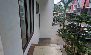 Disewakan rumah view lap.golf di Green Golf residence pangkalan jati