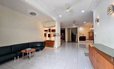 Akses Mudah ke Pasar Baru Mangga Dua & Kemayoran Sewa Rumah Kartini 2 Lantai Siap Huni