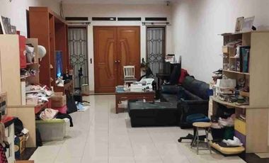 Dijual rumah di Dadali luas 300m² homey dan nyaman 2 lantai