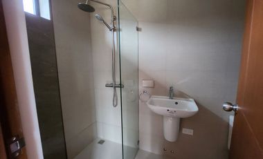 For Sale 2 Storey House & lot 5BR The Perch 3 at Sun Valley Estates Inarawan Antipolo Rizal. KSA