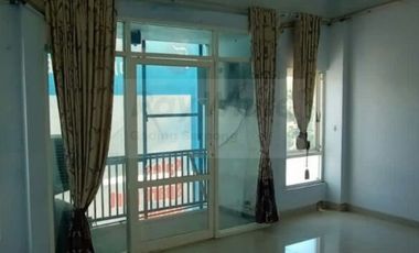 Ruko 3 Lantai Depan Lapangan Vatulemo Kantor Walikota Palu