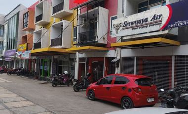 Ruko 3 Lantai Depan Lapangan Vatulemo Kantor Walikota Palu