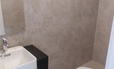 Rumah 2 Lt Modern Siap Huni di Cluster Summarecon Crowen Gading