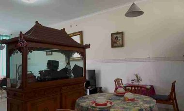 RUMAH SIAP HUNI 3 LANTAI PIK