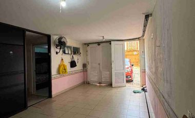 RUMAH SIAP HUNI 3 LANTAI PIK