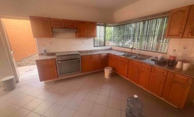 Casa En, renta Bugambilias Zapopan