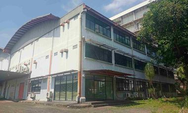 Taman Tekno BSD Gudang 3 Lantai dilengkapi dengan Lift Barang kapasitas 2 Ton