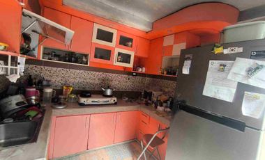 Rumah semi Kos di UMS murah BU