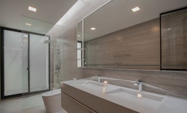 Sale and Rent VIVE Krungthep Kreetha 4 Bedroom House in Bangkok