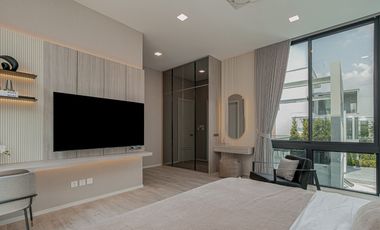 Sale and Rent VIVE Krungthep Kreetha 4 Bedroom House in Bangkok