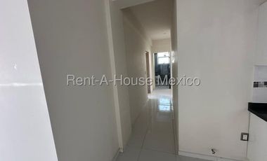 Cañadas del Lago. RENTA - Departamento con amenidades y 3 recámaras