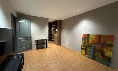 Merville Paranaque Park-Facing Townhouse For Sale