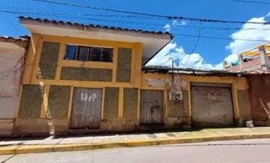 Casa como terreno 196 m2 - Centro de Cusco