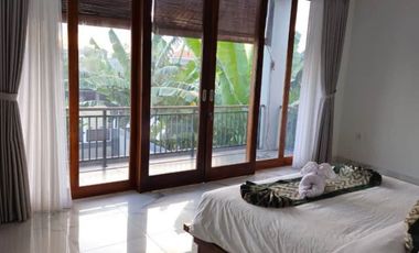 FOR SALE RENT / SALE MODERN VILLA WITH SWIMMING POOL AND RICE FIELD VIEW AT GIANYAR