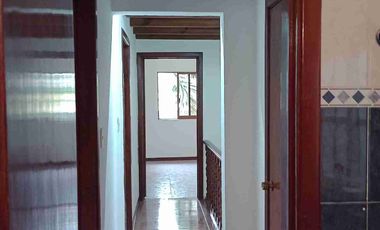 Escandon, bonita casa remodelada en predio grande con 2 casas más.