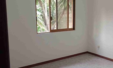 Escandon, bonita casa remodelada en predio grande con 2 casas más.