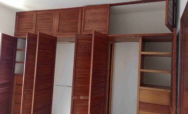 Escandon, bonita casa remodelada en predio grande con 2 casas más.