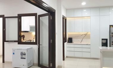 Dijual Rumah Bagus Keren Furnish siap Huni Bersih dan Terawat Lokasi di Pusat Kota Kembar Mas Bandung