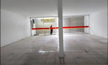 2unit ruko jadi 1 di pinggir jln raya komsen jatiasih ex alfamart LT.375m