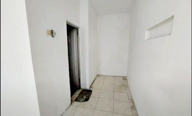 2unit ruko jadi 1 di pinggir jln raya komsen jatiasih ex alfamart LT.375m