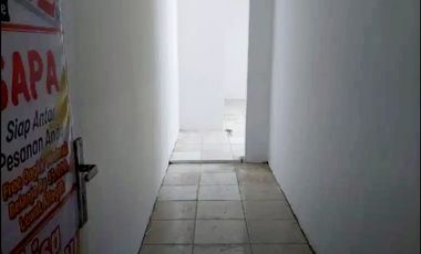 2unit ruko jadi 1 di pinggir jln raya komsen jatiasih ex alfamart LT.375m