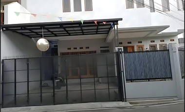 Sewa Rumah Baru Murah Semi Furnished di Sarijadi Bandung