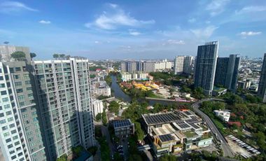 ROI 5+% with Cozy 2Br 2Br condo for sale with tenant at the Base Park West Sukhumvit 77