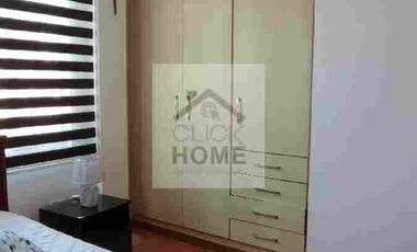 Arriendo departamento de 3 habitaciones en urbanización amoblado disponible en marzo