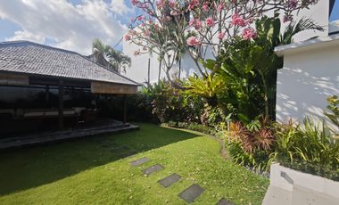 Villa Berawa Canggu Badung Bali