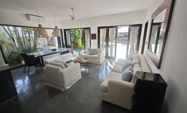Villa Berawa Canggu Badung Bali