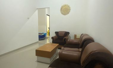 Rumah Di jual Tengah kota Siap Huni Full Furnis Lokasi Strategis