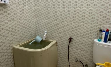 Rumah Di jual Tengah kota Siap Huni Full Furnis Lokasi Strategis