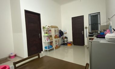 Rumah Di jual Tengah kota Siap Huni Full Furnis Lokasi Strategis