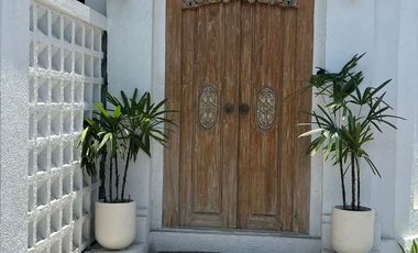 villa baru di nusa dua, furnish, pool, dkt pantai
