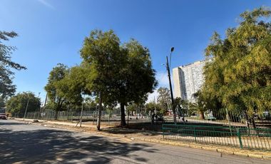 GALPON ESQUINA CON  BUENA CONECTIVIDAD