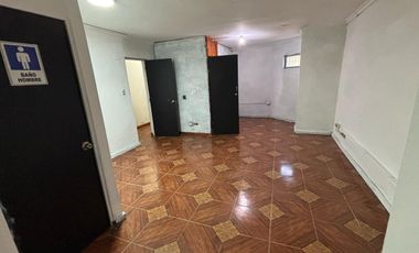 GALPON ESQUINA CON  BUENA CONECTIVIDAD